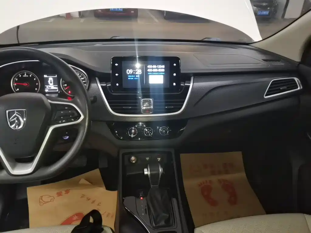 Baojun 730 2021 2021 1.5T CVT Fashion 7-Seater