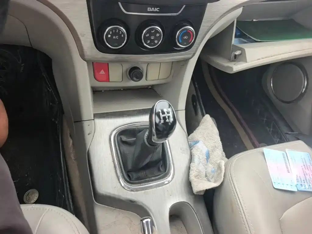 Фото 14 - BAIC Huansu H3