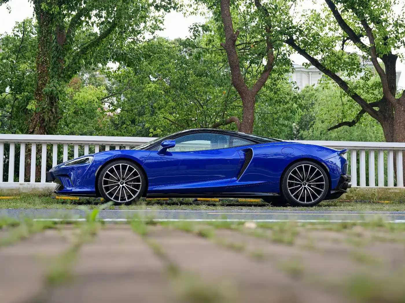 McLaren GT 2023 2023 4.0T Standard Model