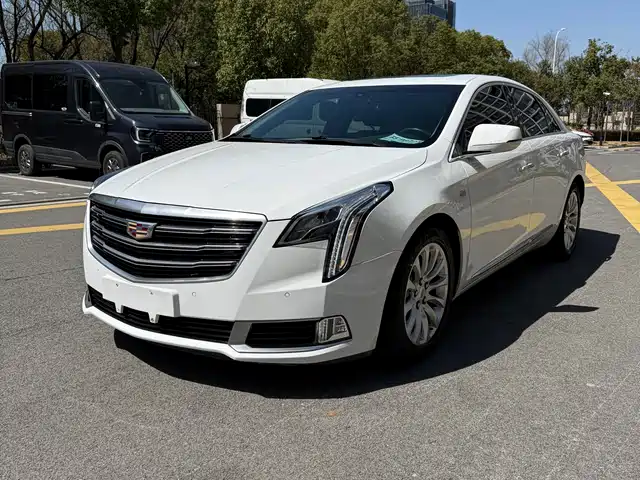 CADILLAC XTS