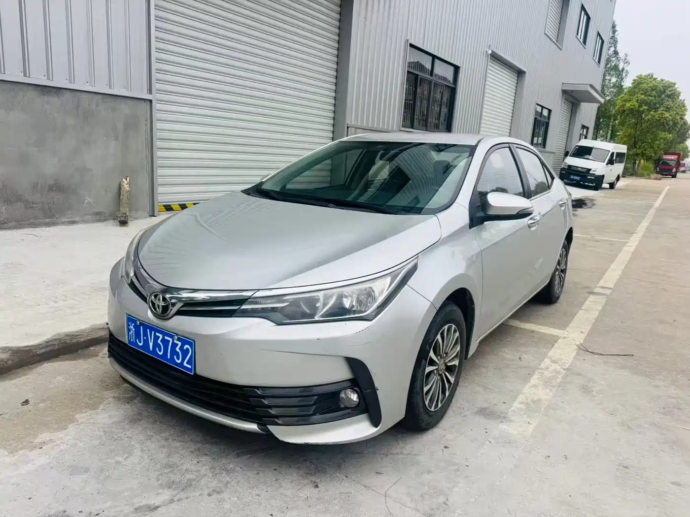 Фото 1 - Toyota Corolla