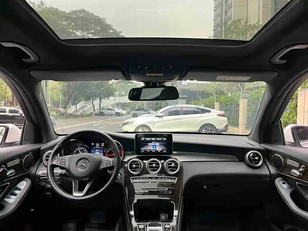Mercedes-Benz GLC 2019 GLC 260 L 4MATIC Dynamic фото 7