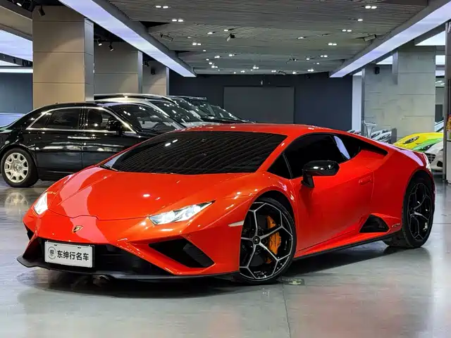 Lamborghini Huracán 2021
