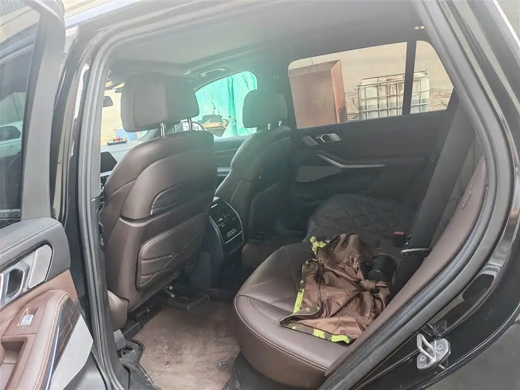 BMW X5 2022 2022 Model xDrive 40Li M Sport Package