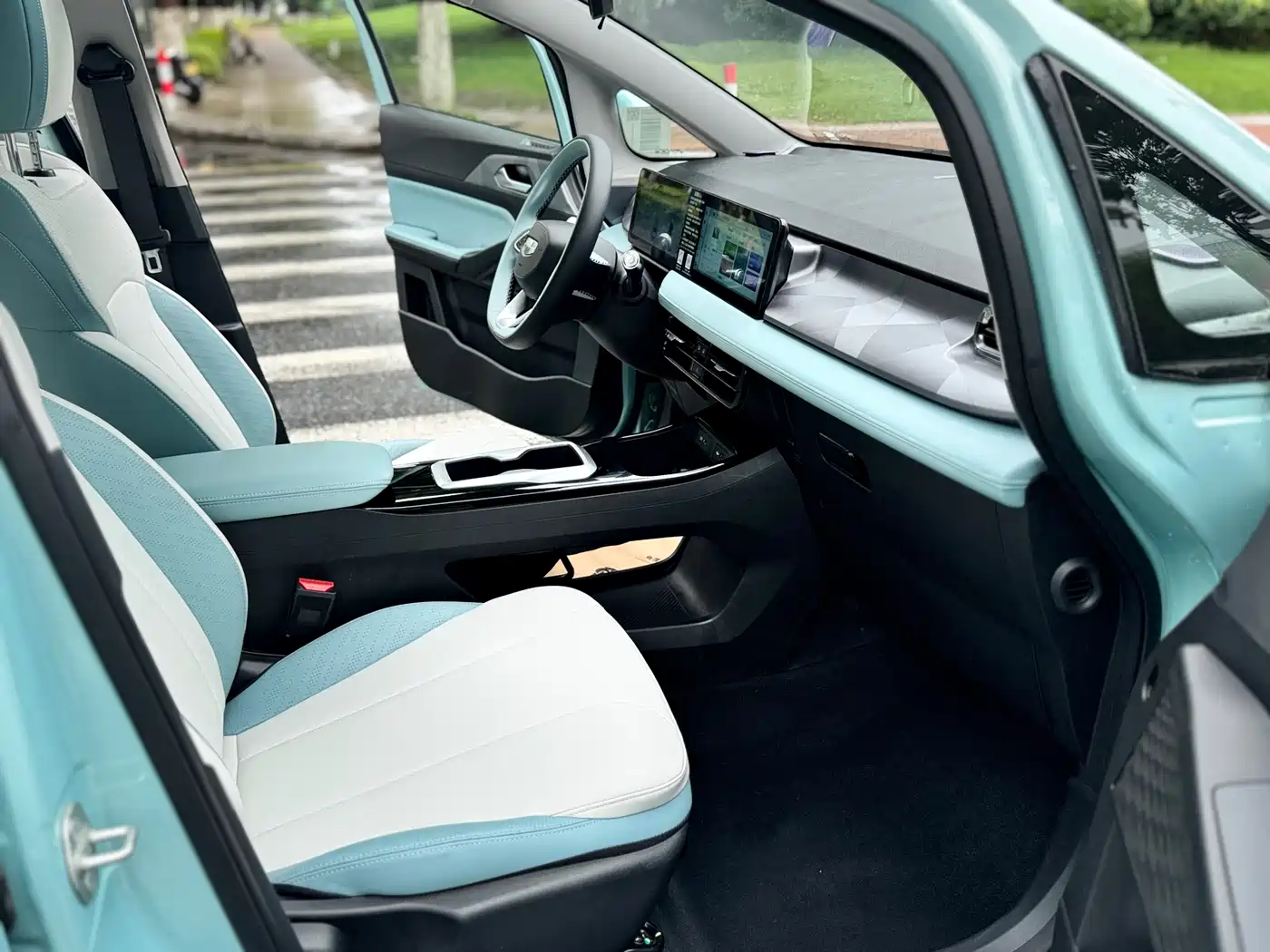 Geely Geometry E Firefly 2024 2023 401KM Linglong Tiger 5-Seater