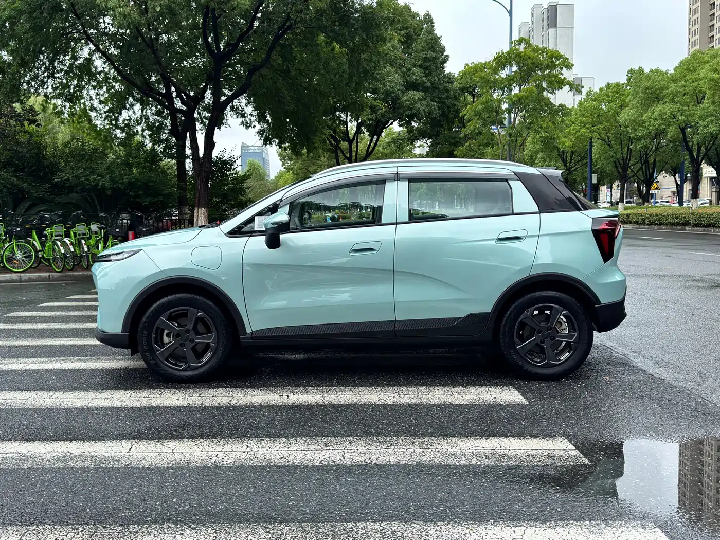 Geely Geometry E Firefly 2024 2023 401KM Linglong Tiger 5-Seater