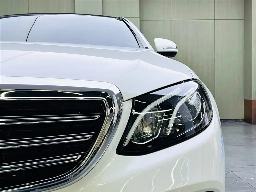 Mercedes-Benz E-Class 2020 E 300 L Fashion фото 7
