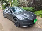 Фото 4 - Tesla Model 3