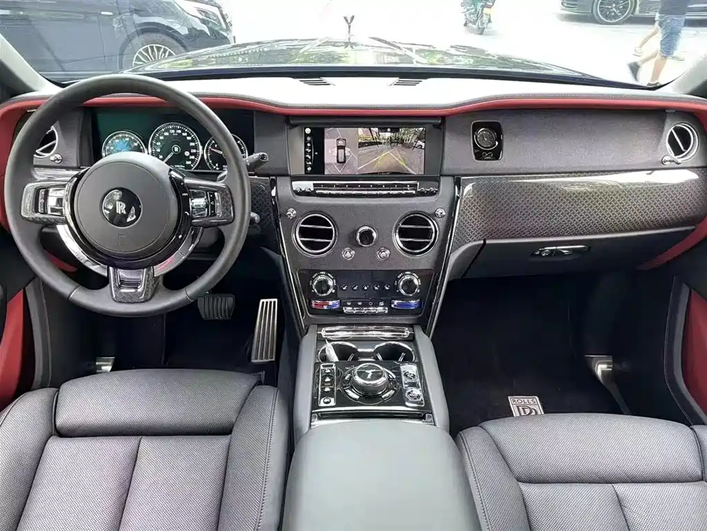 ROLLS-ROYCE CULLINAN