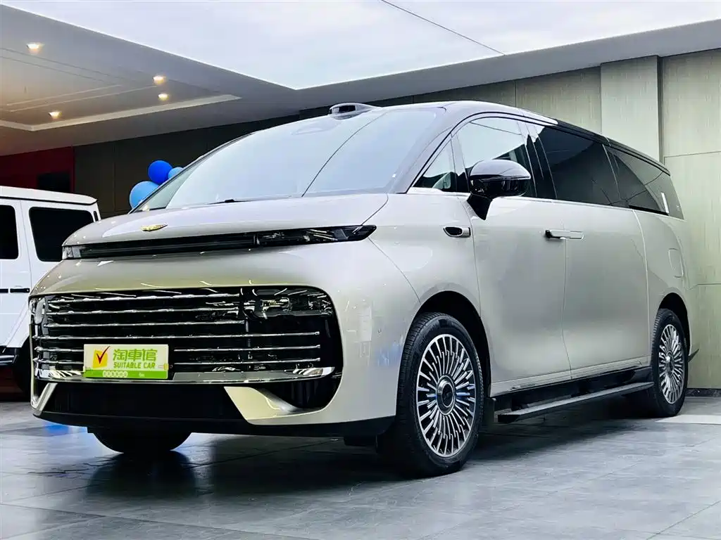 Geely Galaxy Galaxy V900 2026 Model Year Base Version 6-Seater