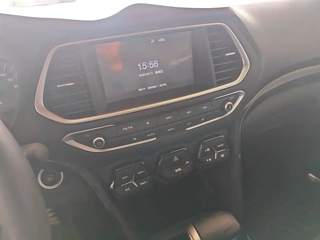 GAC Trumpchi Trumpchi GS4 2015 200T G-DCT Luxury Edition фото 9