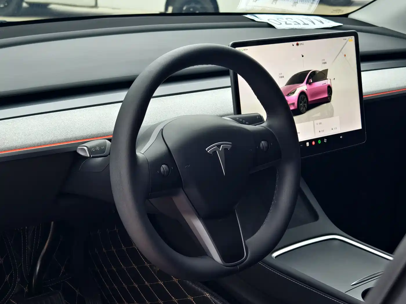 TESLA MODEL Y