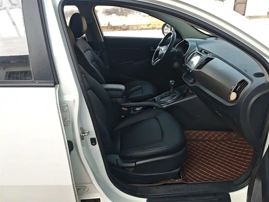 Kia Sportage 2015 2.0L Automatic 2WD GL фото 25