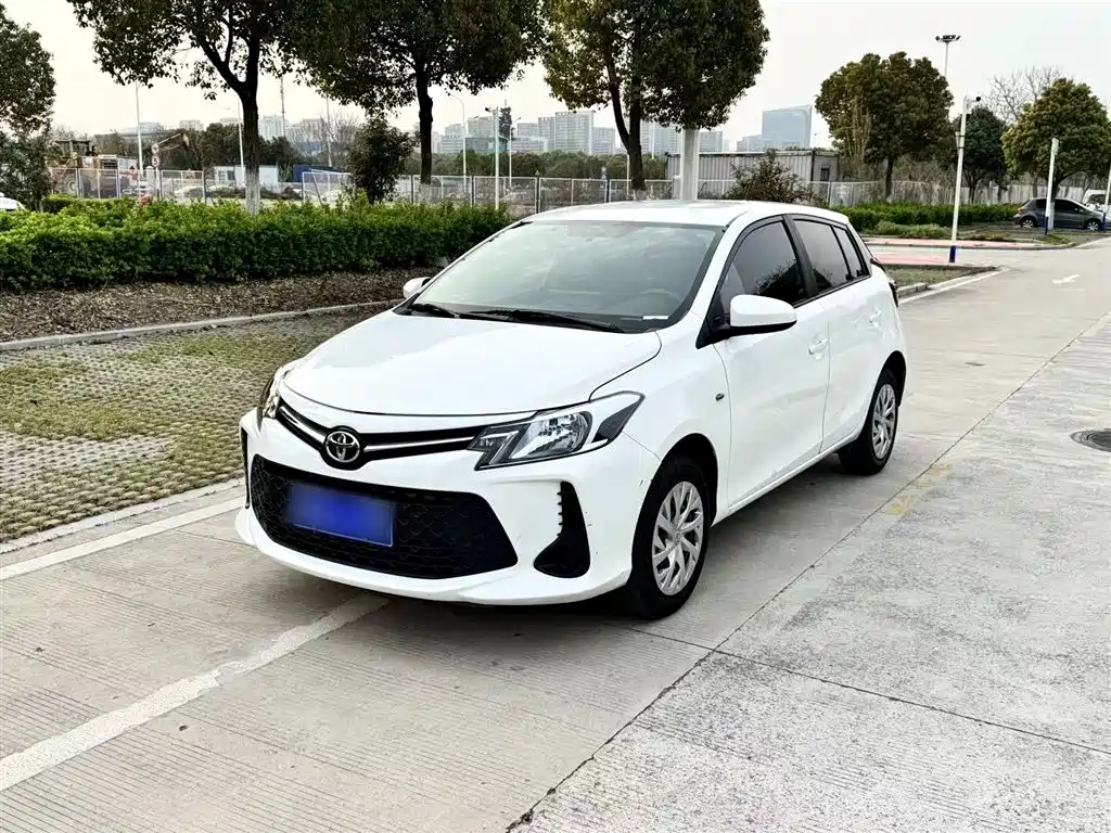 Toyota Vios FS 2021 1.5L CVT Fengchi Edition фото 2