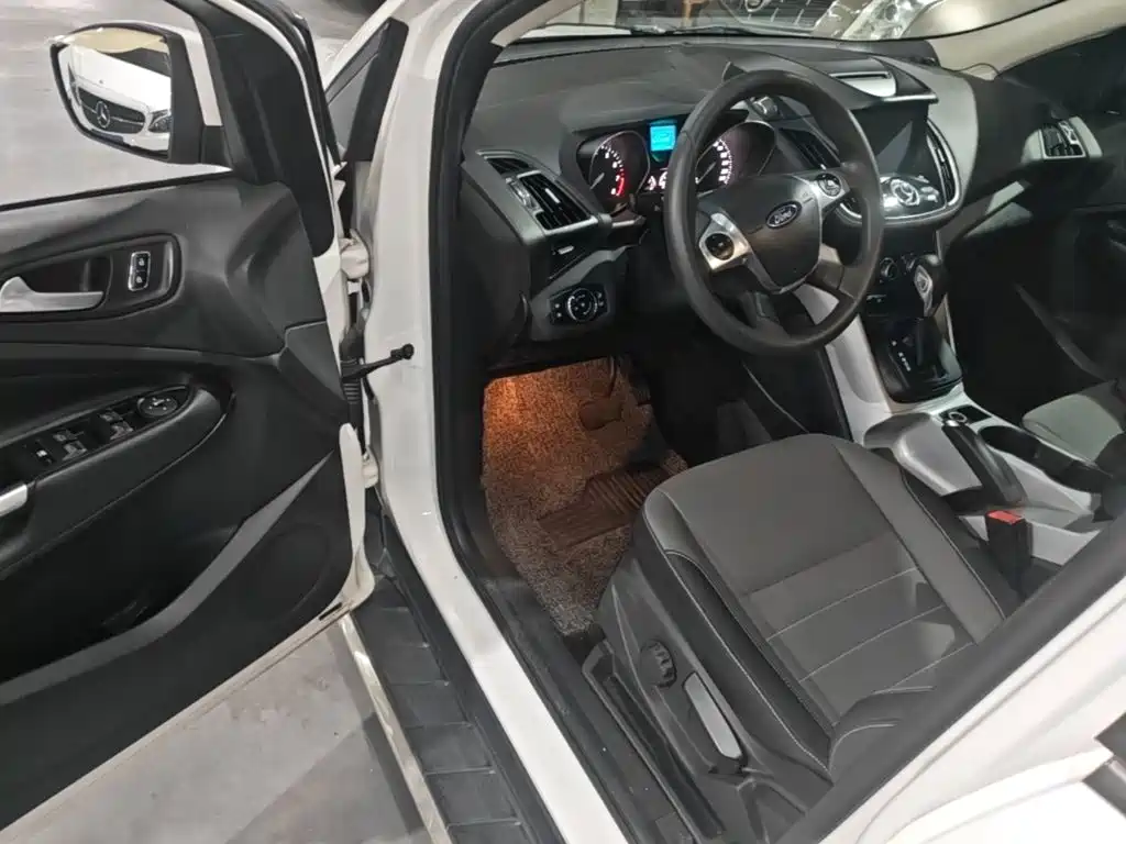 Ford Kuga 2014 2013 1.6L GTDi FWD Comfort