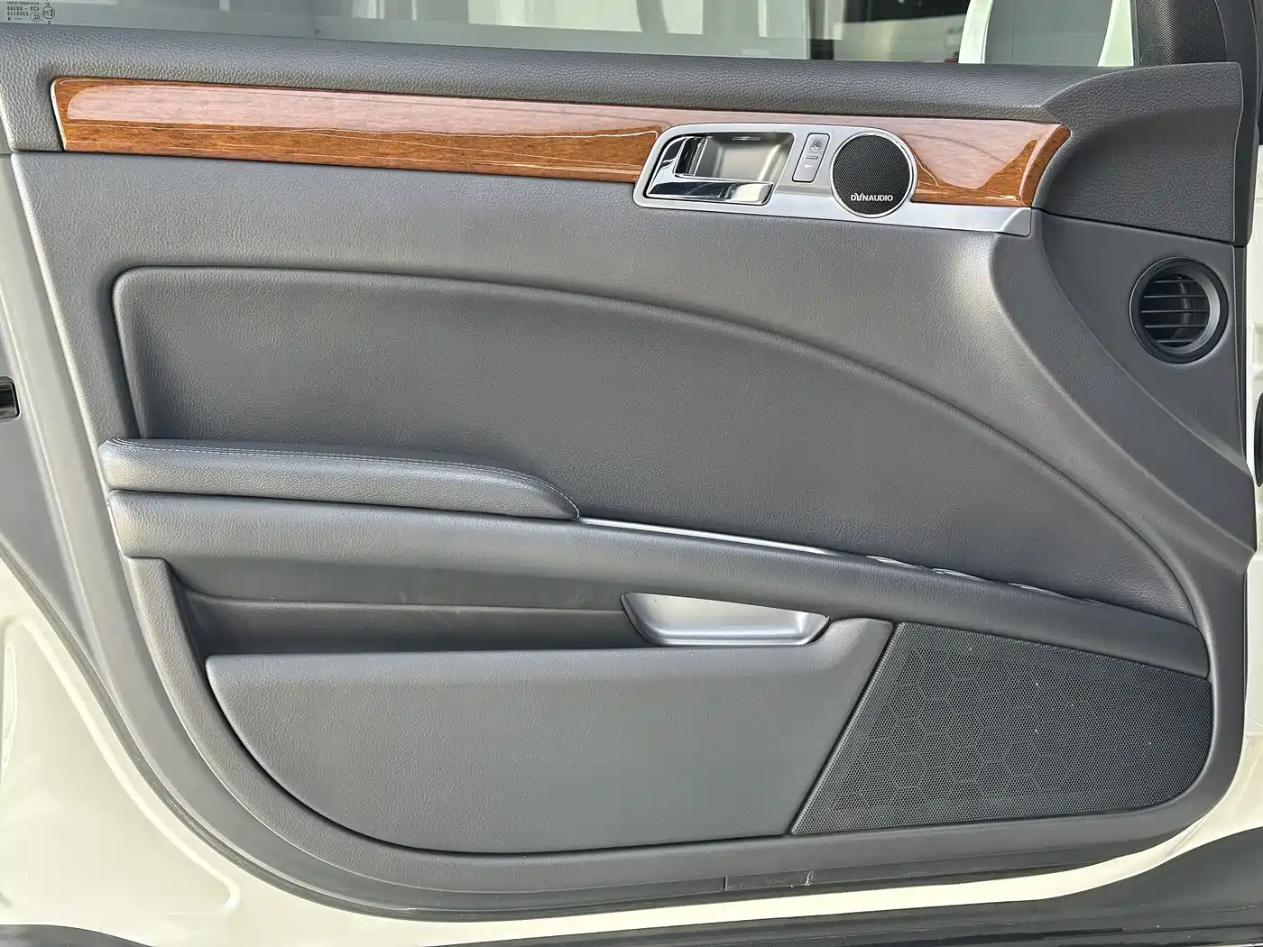 Volkswagen Phaeton 2014 3.0L Business Edition фото 9