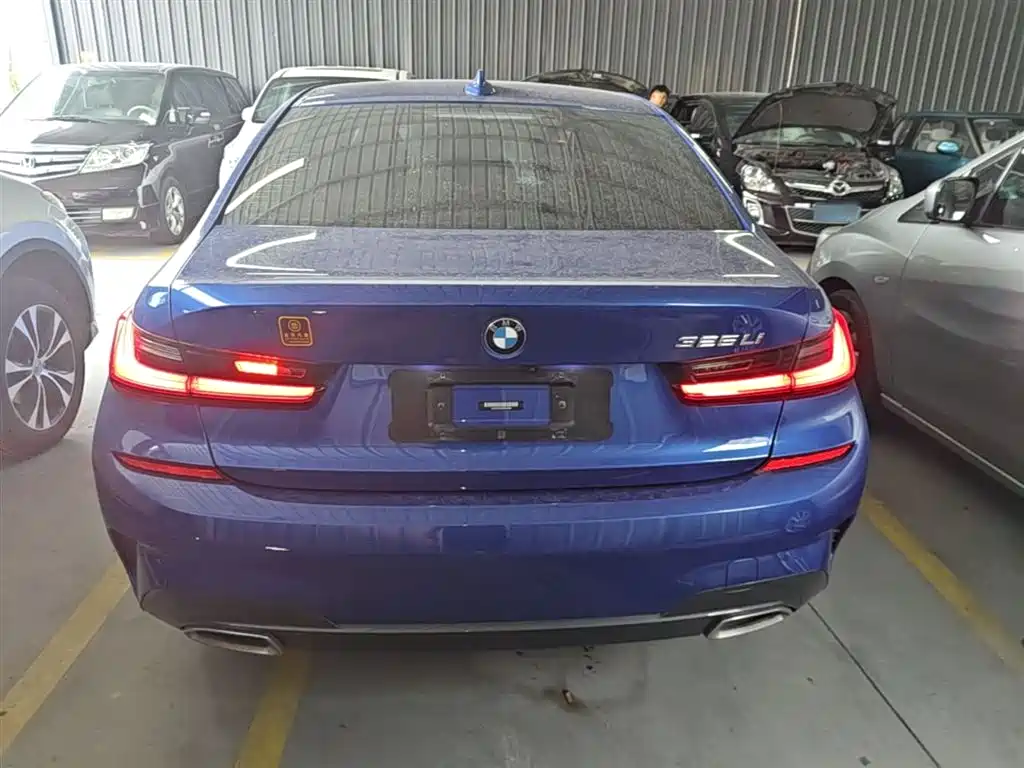 BMW 3-SERIES