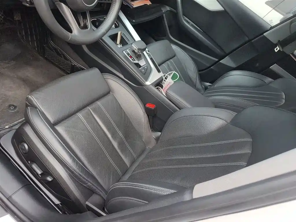 Audi A4L 2020 40 TFSI Luxury Dynamic фото 8
