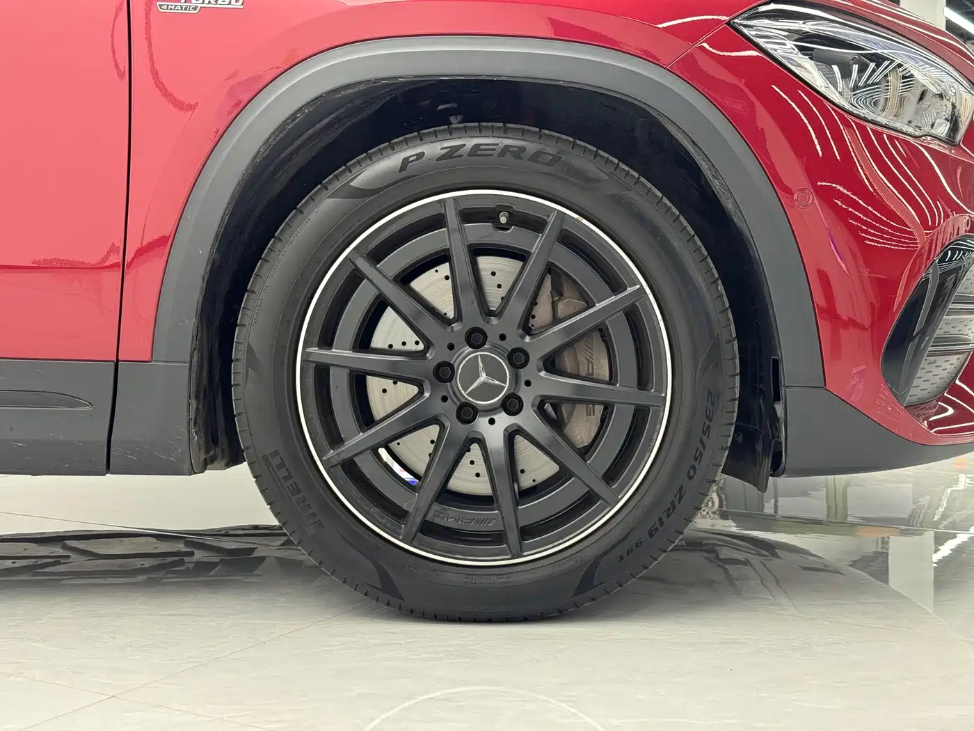 MERCEDES-BENZ GLA AMG