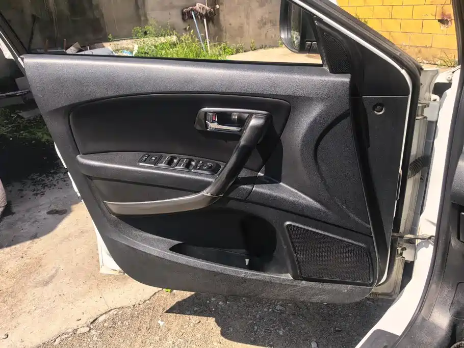 Besturn X80 2016 2015 2.0L Automatic Comfort