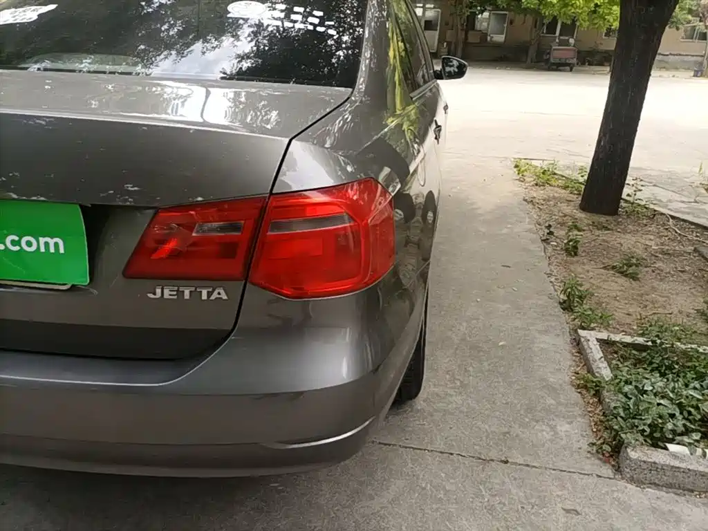 Volkswagen Jetta 2013 1.6L Manual Comfort фото 8