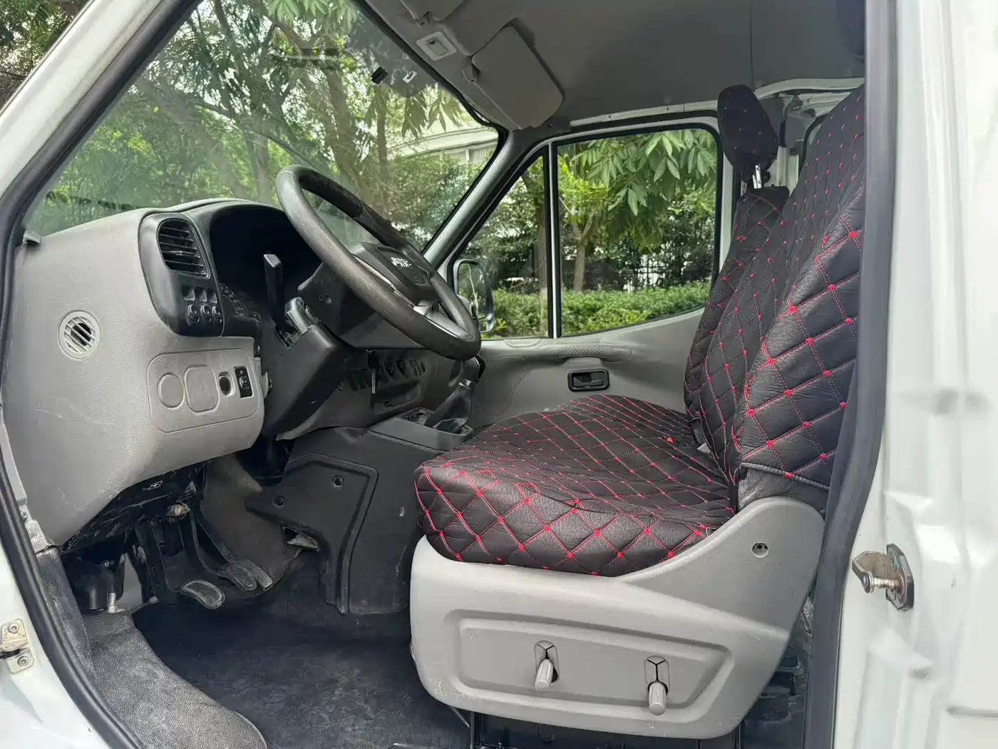 Jiangling Tesun 2021 2021 Model 2.8T Space King Taurus Edition Long Wheelbase Medium-High Roof Single Rear Tire-Step 6-Seater Diesel China VI JX493
