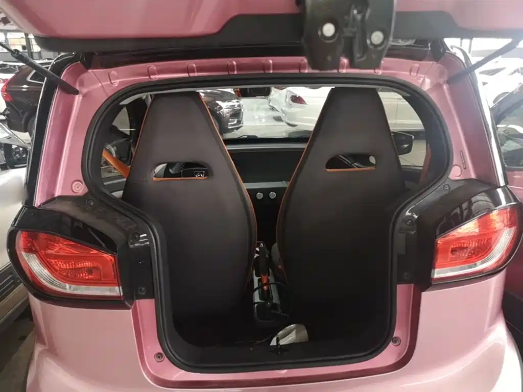 BAOJUN E100