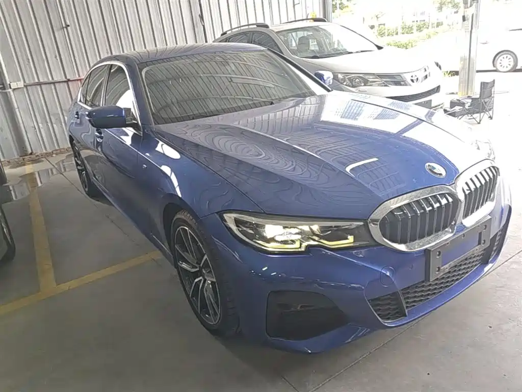 BMW 3-SERIES