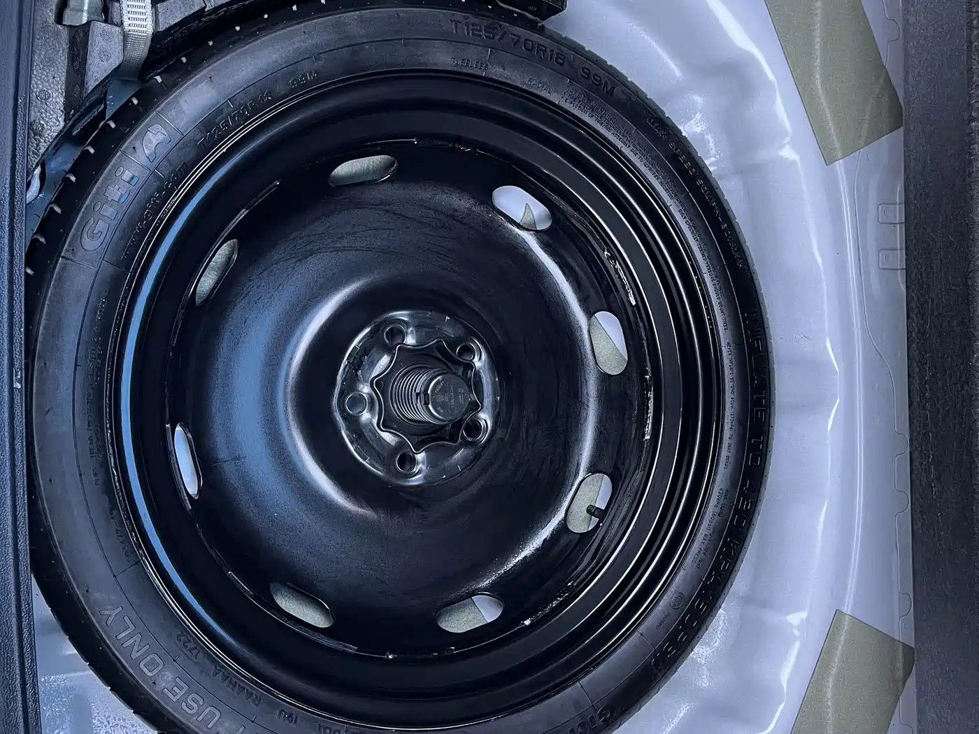 VOLKSWAGEN T ROC EXPLORING SONGS