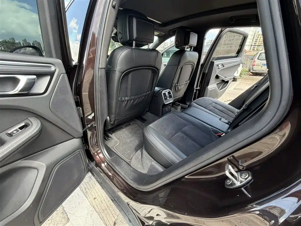 Porsche Macan 2017 Macan 2.0T фото 10