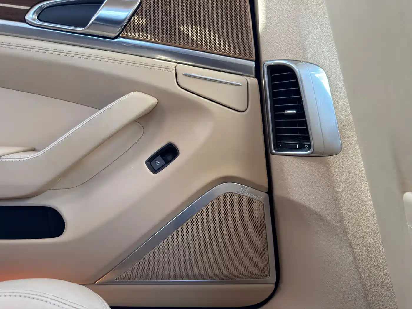 Porsche Panamera 2010 Panamera 4 3.6L фото 17