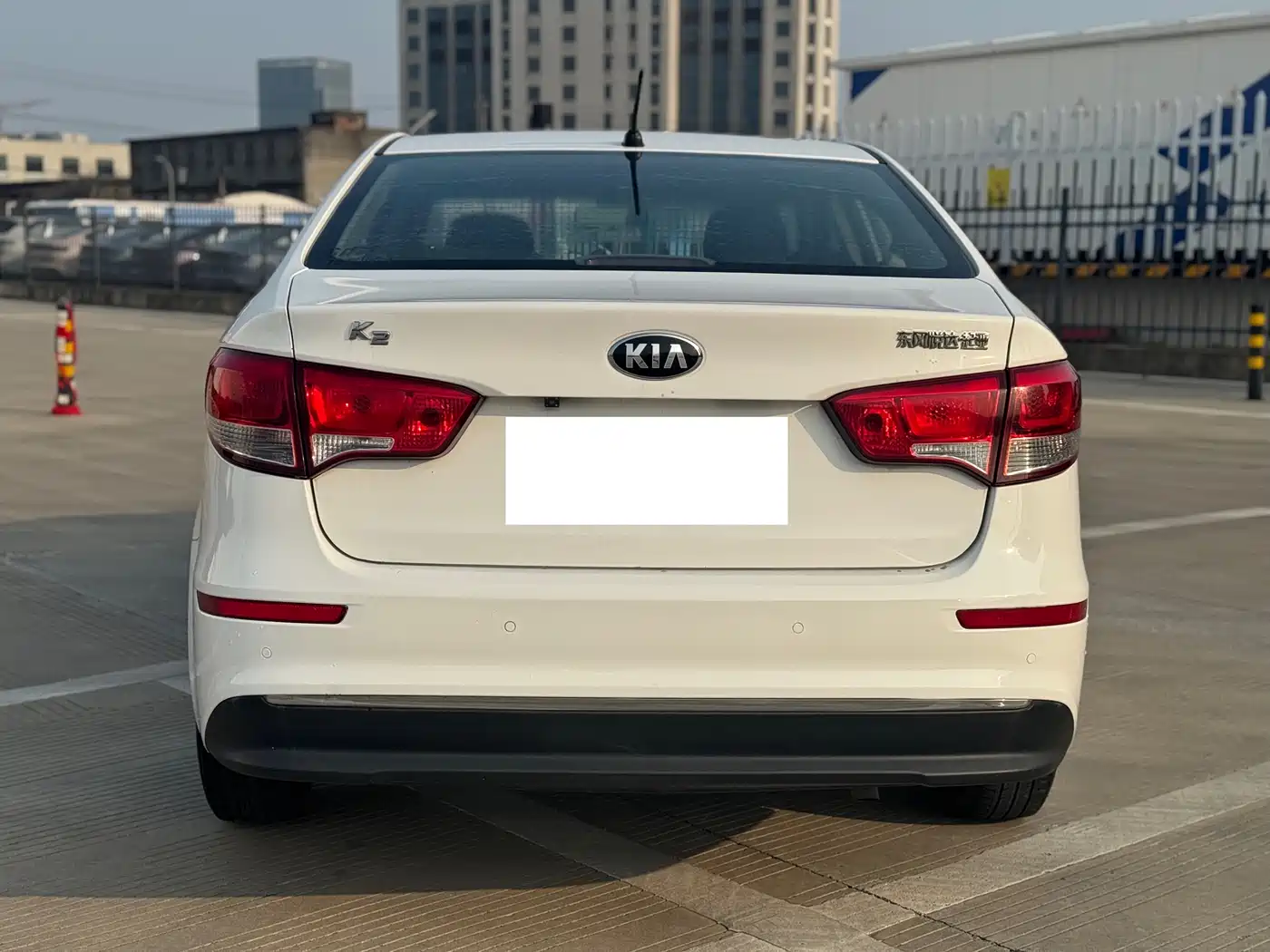 Photo 8 - Kia K2