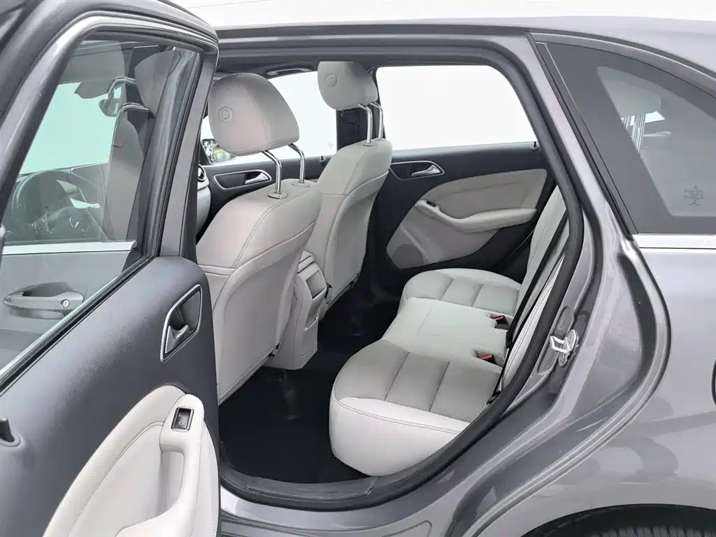 Mercedes-Benz B-Class 2015 B 200 Dynamic фото 15