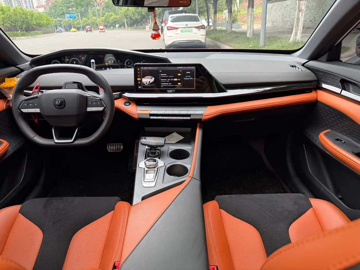 CHANGAN UNI-V