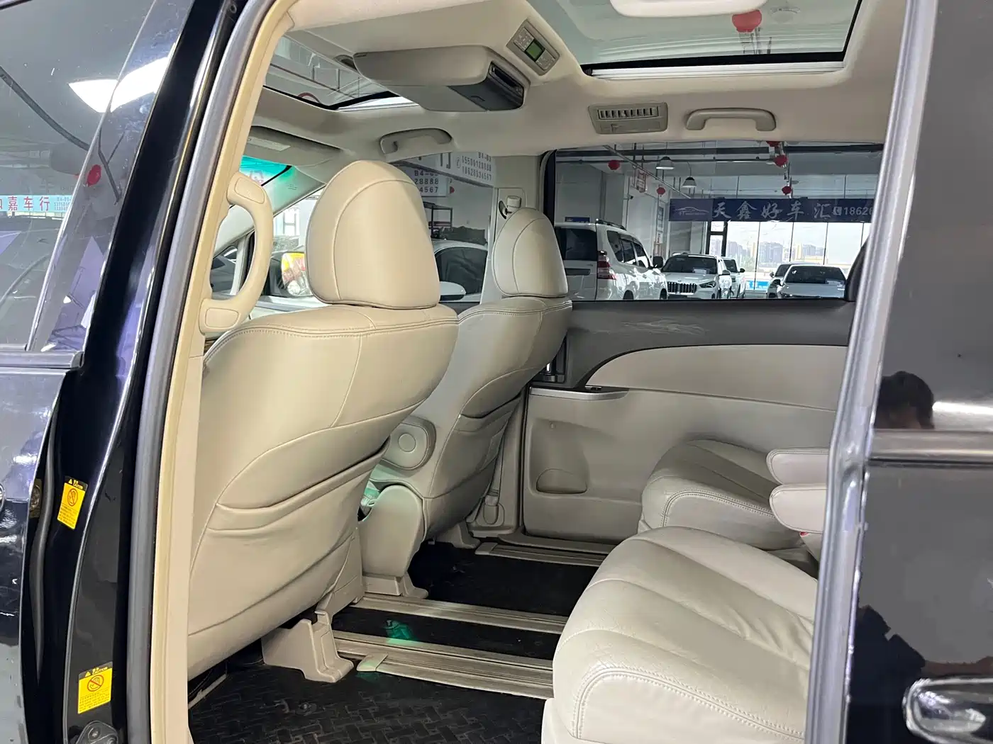 Toyota Previa 2006 Model 2.4L 7-Seater Luxury Edition фото 8