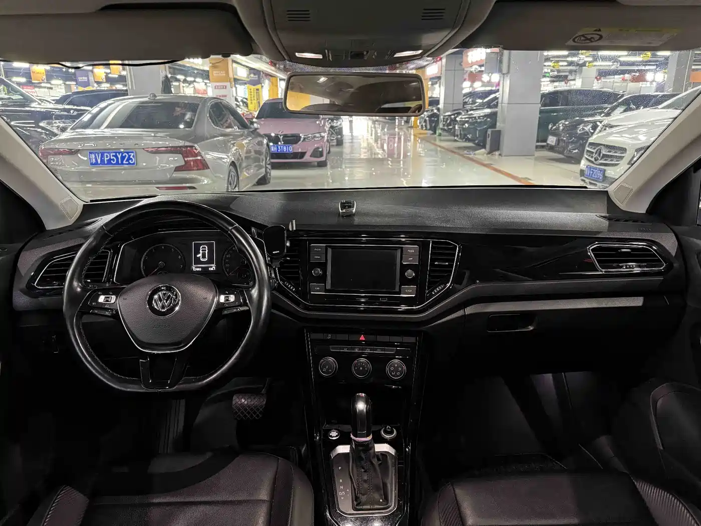 Фото 6 - Volkswagen T-ROC