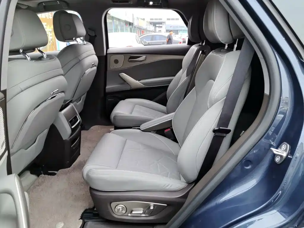 Denza N8 2023 2023 4WD Super Hybrid Flagship 6-seater