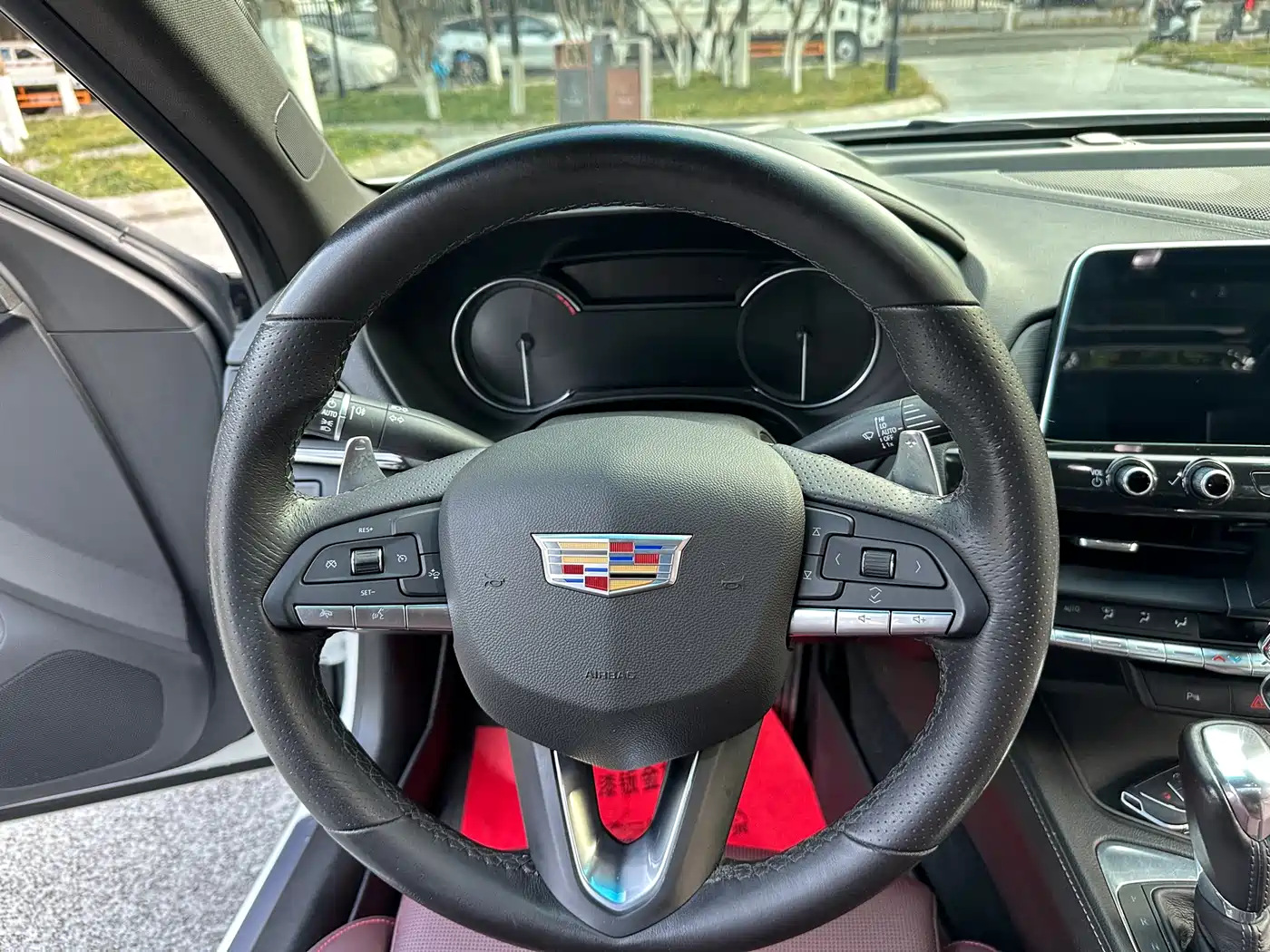 Cadillac CT4 2020 28T Elite фото 16