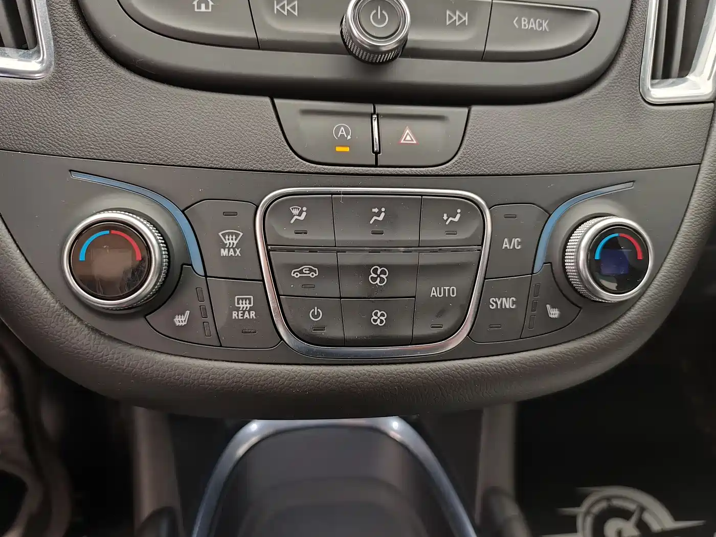 Chevrolet Malibu XL 2022 535T Auto Sharp Dynamic Edition фото 10
