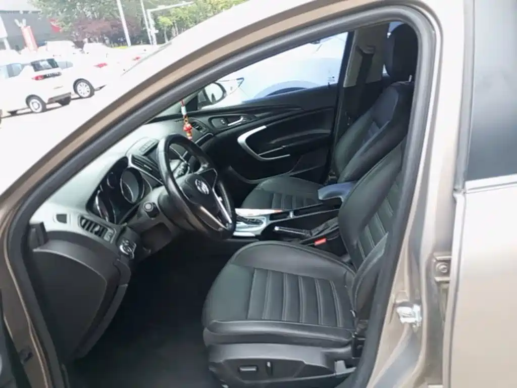Фото 15 - Buick Regal