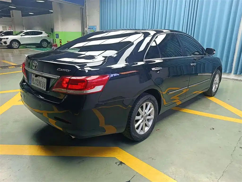 Toyota Camry 2010 240G Luxury Edition фото 7