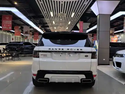 Land Rover Range Rover Sport 2015 3.0 SC V6 HSE DYNAMIC фото 9