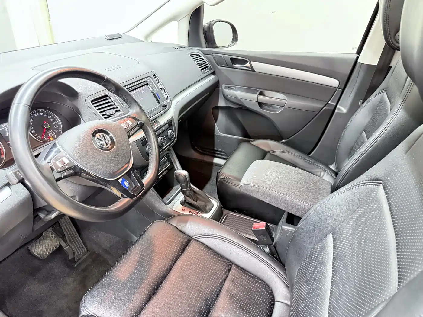 Volkswagen Sharan 2018 380TSI Comfort 7-Seater фото 22