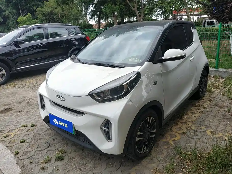 QQ New Energy Little Ant 2022 Sweet Pink Edition Half Sugar Version NCM Lithium 30kW 301km