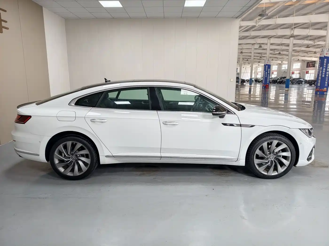 Volkswagen FAW-Volkswagen CC 2025 2024 380TSI Eye-catching Public Sharing Edition