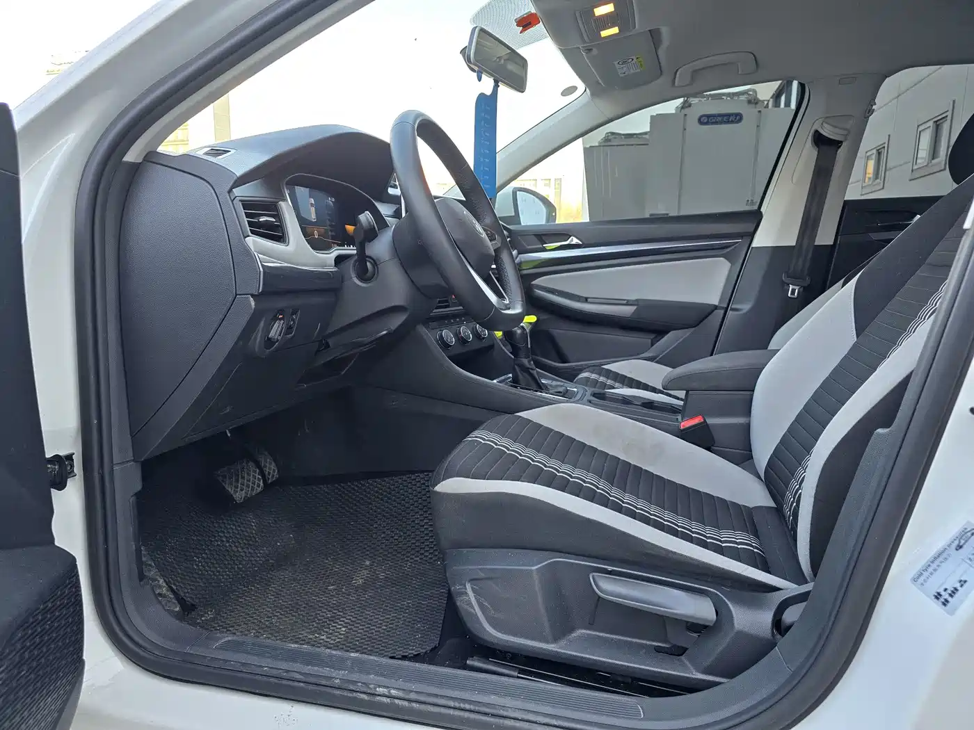 Volkswagen Bora 2024 200TSI DSG Smooth Ride Edition фото 6