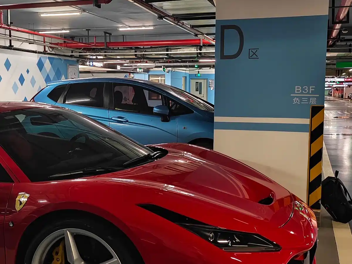 Ferrari F8 2022 2019 Tributo 3.9T V8