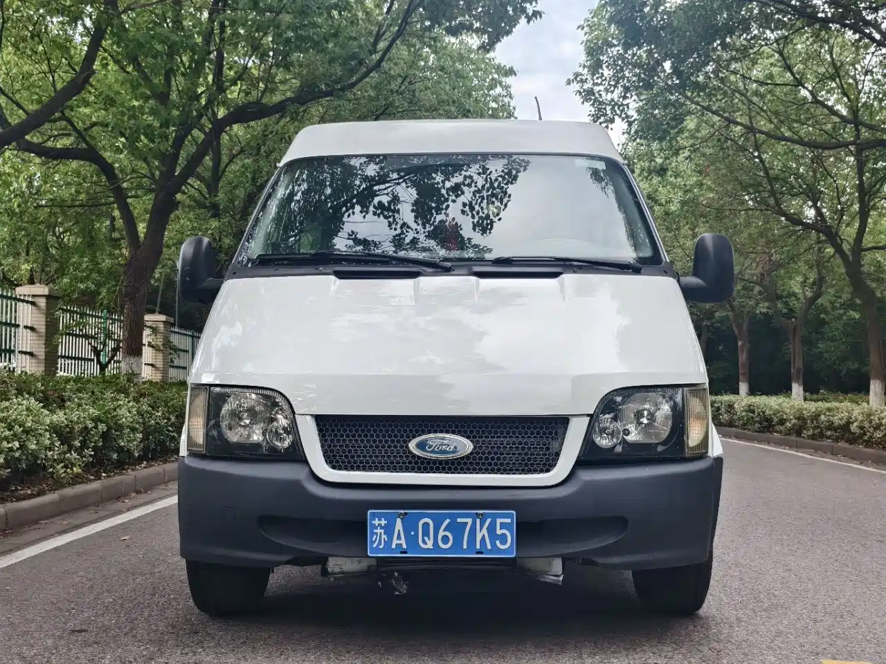 Ford Classic Transit 2016 2016 Model 2.8T Diesel Short Wheelbase 6-Seat Medium Roof Multi-Purpose Vehicle JX493ZLQ4