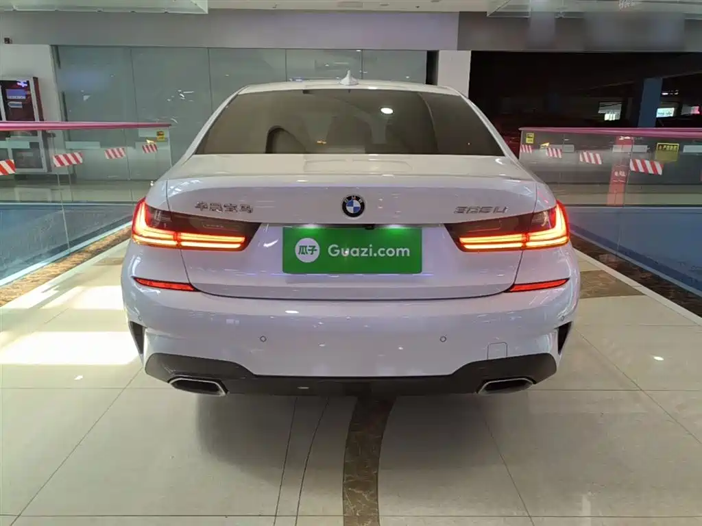 BMW 3 Series 2022 325Li M Sport Package фото 6