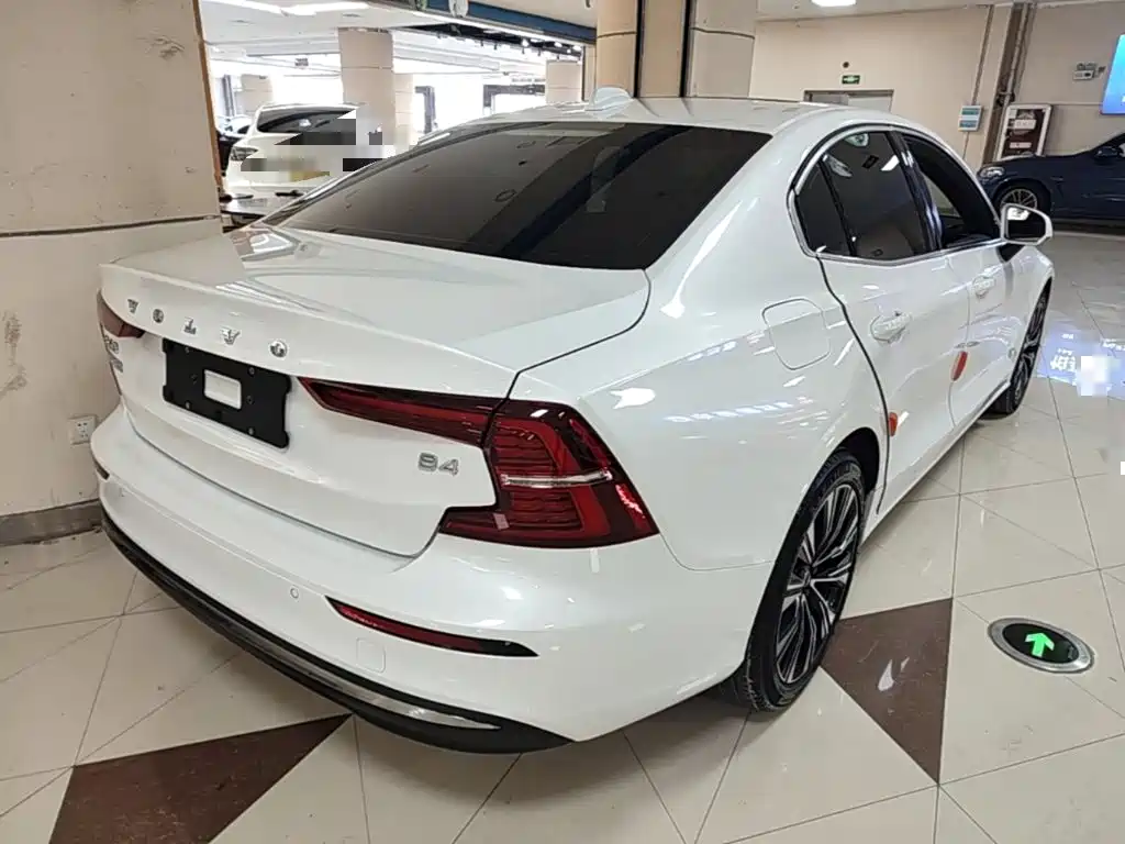 Volvo S60 2023 2023 B4 Smart Vision Luxury Edition